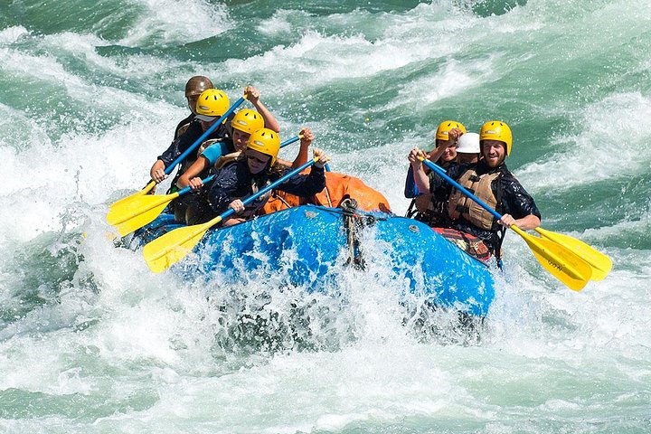 https://www.rafting.pratikshrestha404.com.np/adminetic/static/default/rafting/5.jpg